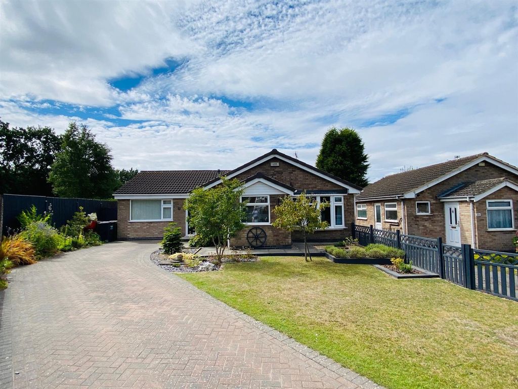 2 bed detached bungalow for sale in Kenmore Crescent, Coalville