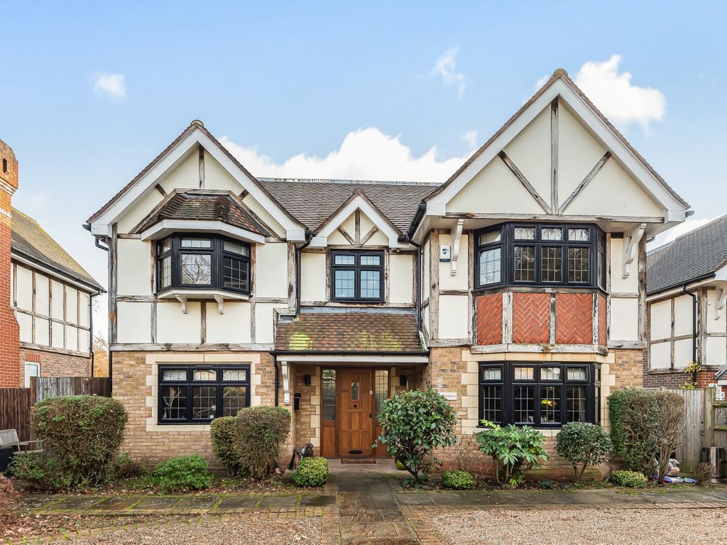 5 bed detached house for sale in Willow Grove, Chislehurst BR7 Zoopla