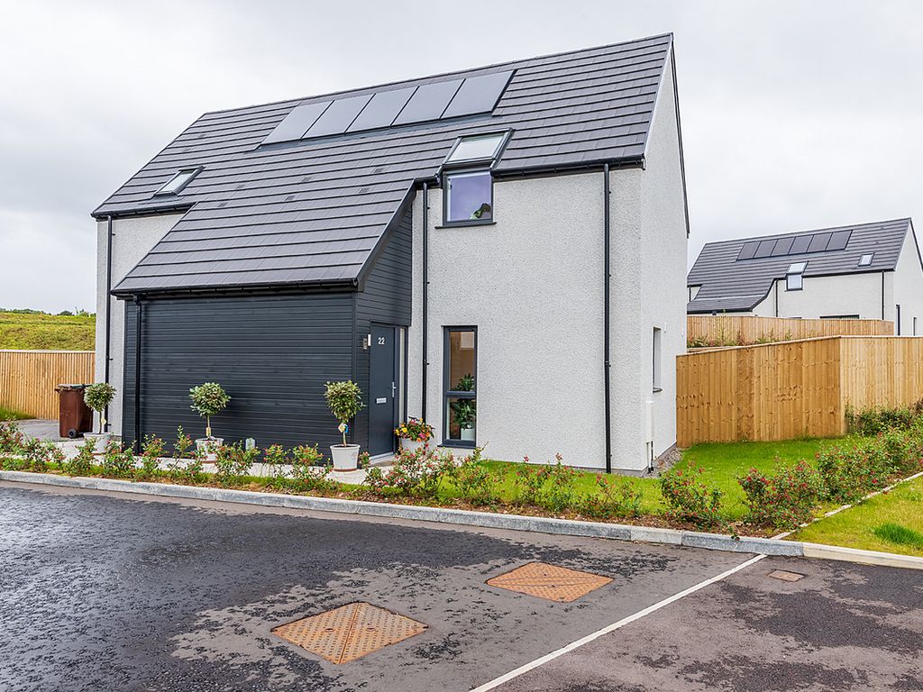 3 bed detached house for sale in Macleod Gardens, Inverness IV2, £