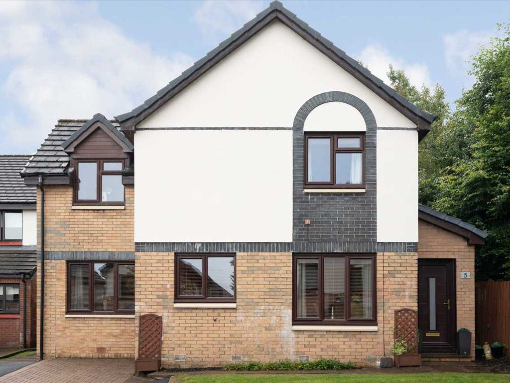 3 bed detached house for sale in Pennyroyal Court, Stewartfield, East