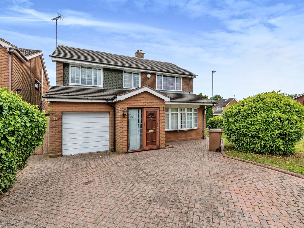 4 bed detached house for sale in Greaves Avenue, Walsall WS5, £470,000