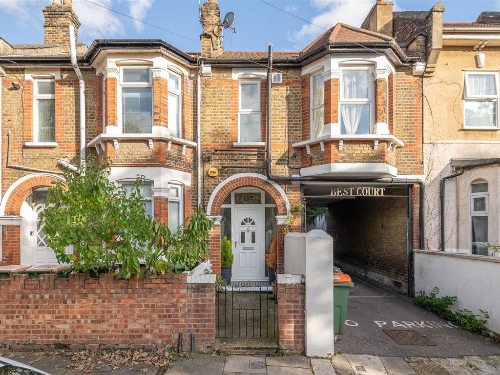 3 bed property for sale in East Road, London E15 Zoopla