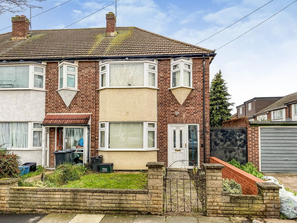 3 bed end terrace house for sale in Birkbeck Road, Newbury Park IG2