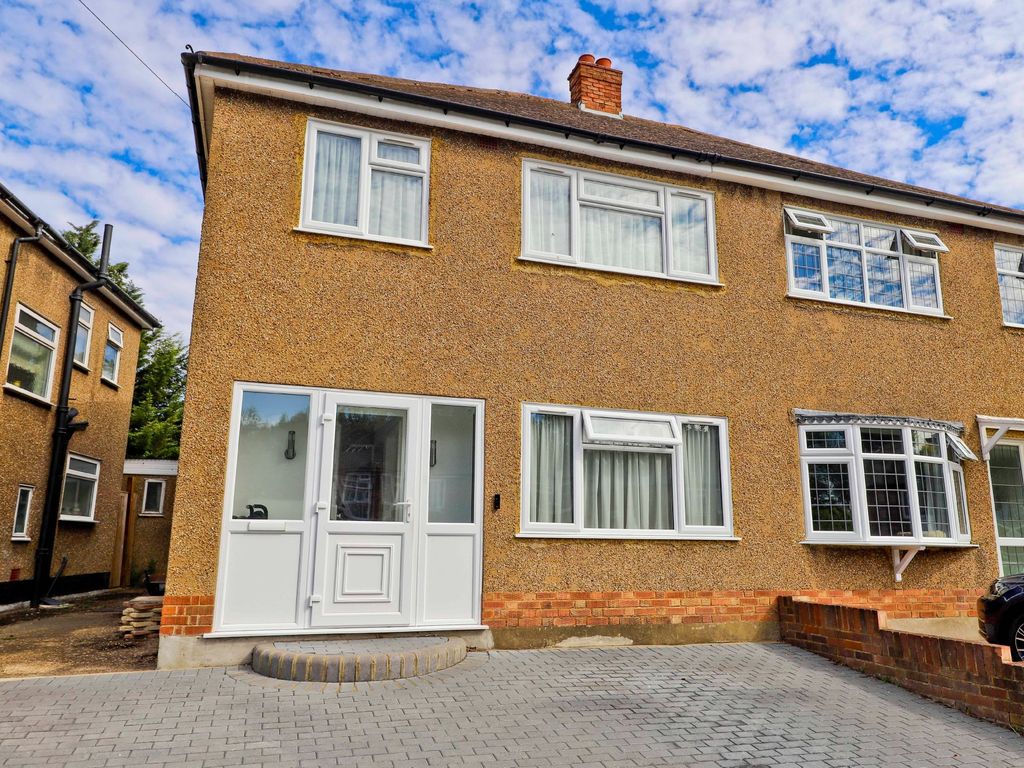 3 bed semidetached house for sale in Oxford Drive, Ruislip HA4 Zoopla