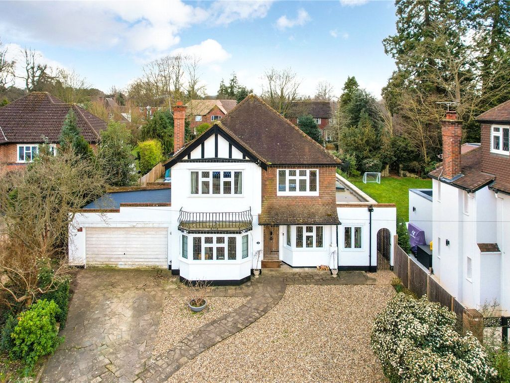 4 bed detached house for sale in Tower Grove, Weybridge KT13 Zoopla