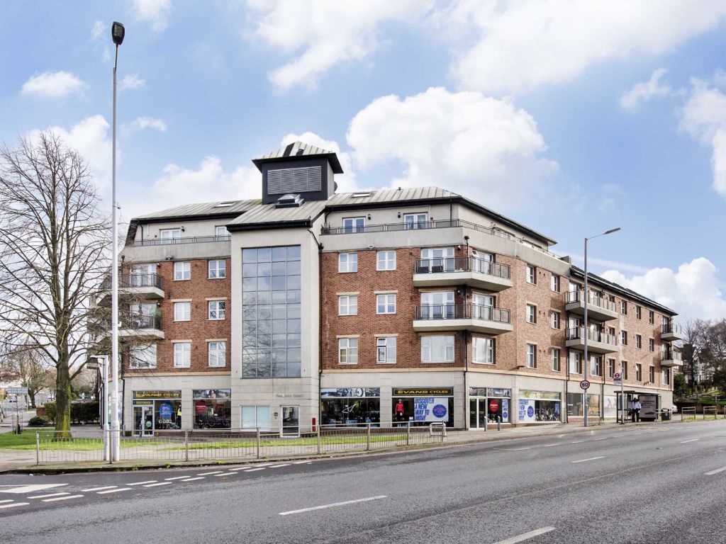 Greyhound Hill London NW4