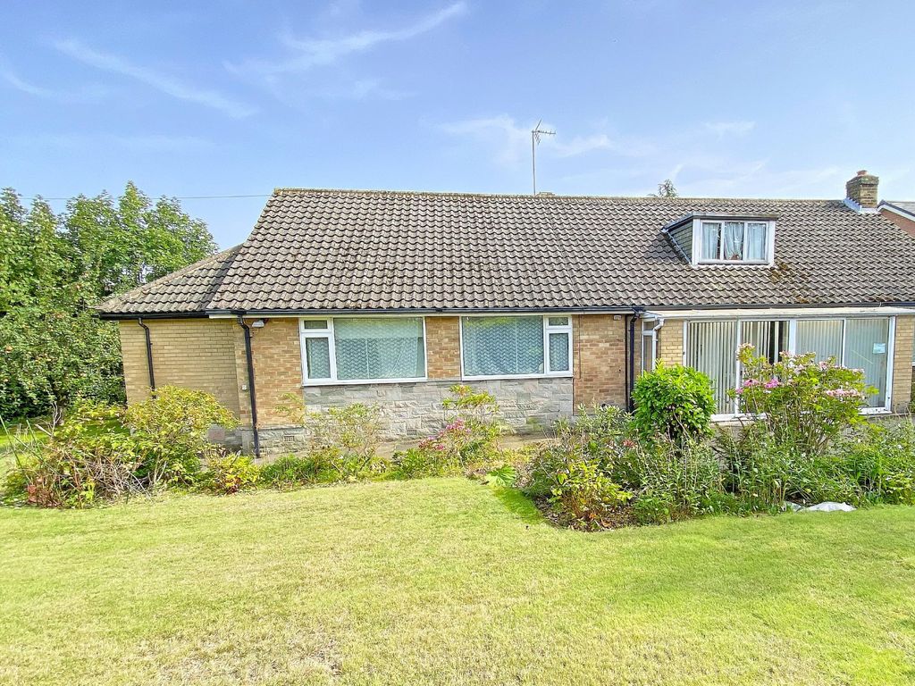 3 bed detached bungalow for sale in Pannal Ash Road, Harrogate HG2, £