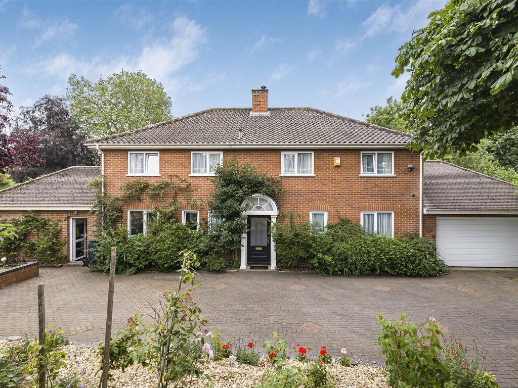 5 bed detached house for sale in Symonds Lane, Linton, Cambridge CB21