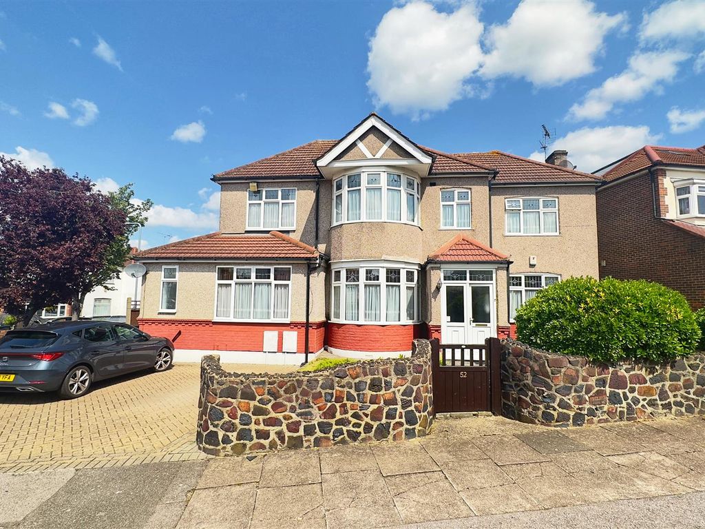 5 bed detached house for sale in Fowey Avenue, Redbridge IG4 Zoopla