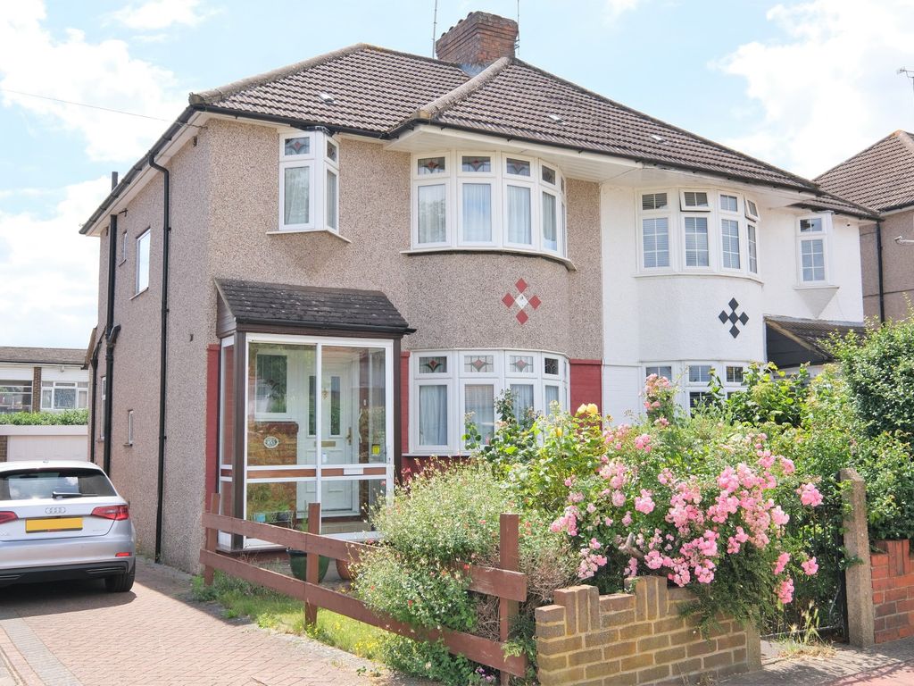 3 bed semidetached house for sale in Pleasance Road, St. Pauls Cray