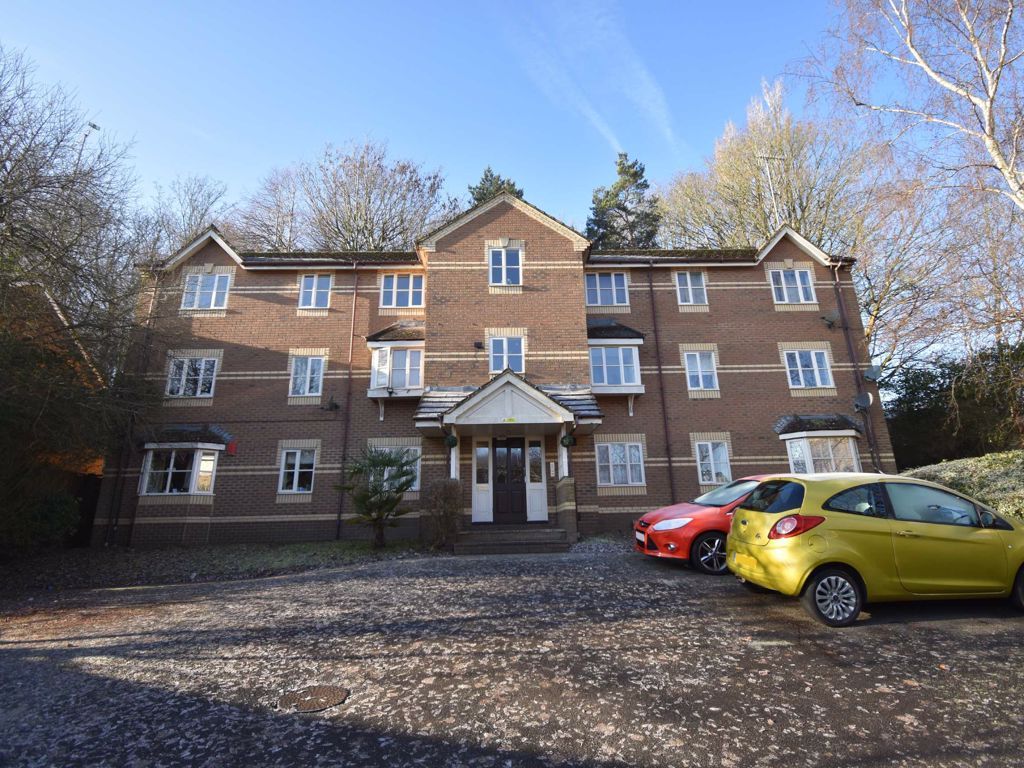 2 bed flat for sale in Robertson Drive, St. Annes Park, Bristol BS4