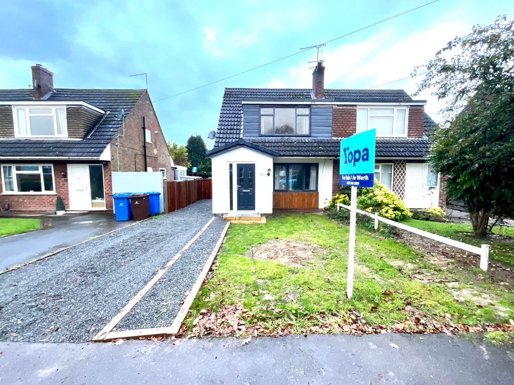 3 bed semidetached house for sale in Birchover Way, Allestree, Derby