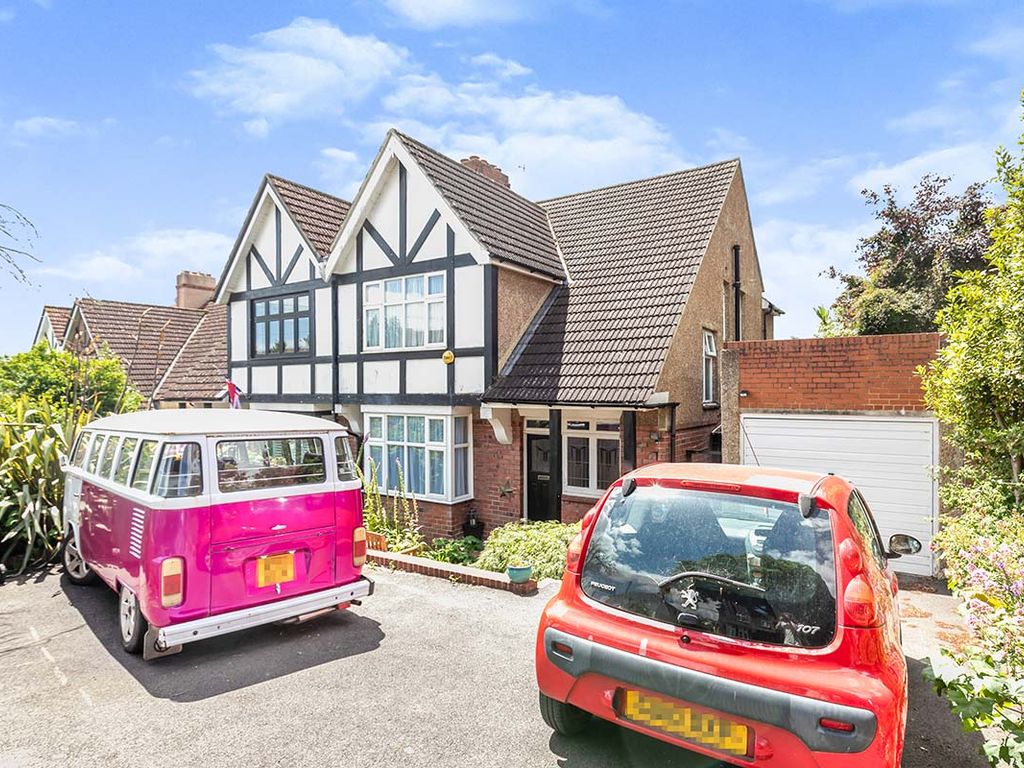 4 bed semidetached house for sale in Wykeham Road, Hastings, East