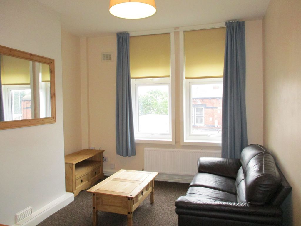 1 bed flat to rent in Dewsbury Road, Beeston, Leeds LS11, £625 pcm Zoopla