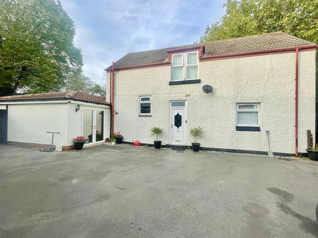 4 bed detached house for sale in Cornfield Road, Middlesbrough TS5, £