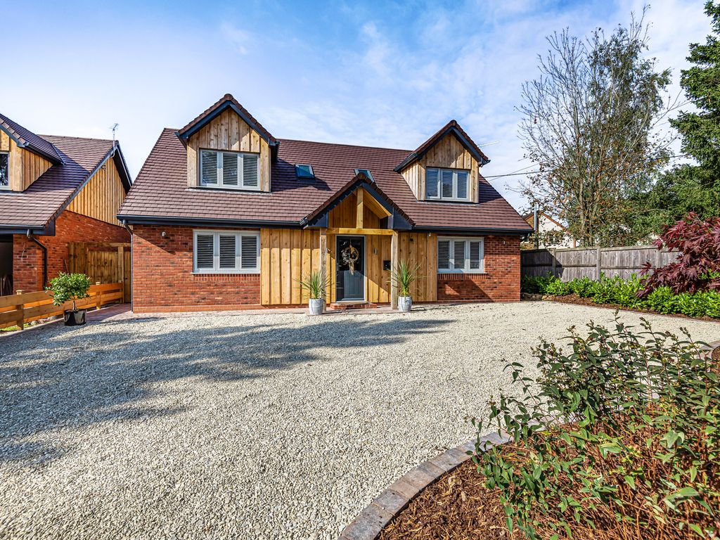 3 bed detached house for sale in Chapel Lane, Callow Hill, Rock