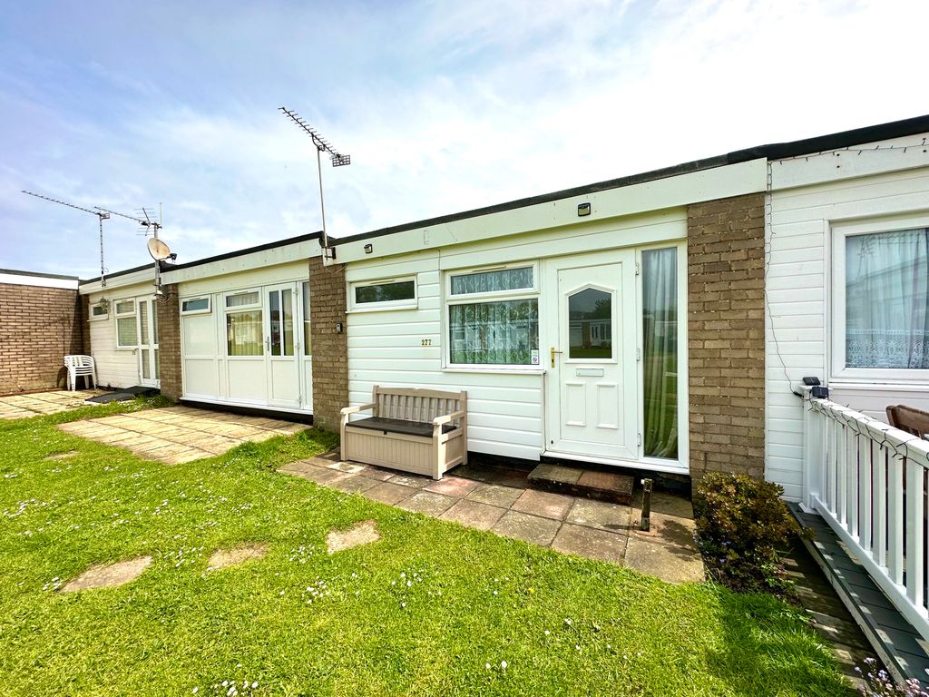 2 bed property for sale in Beach Road, Hemsby, Great Yarmouth NR29 Zoopla