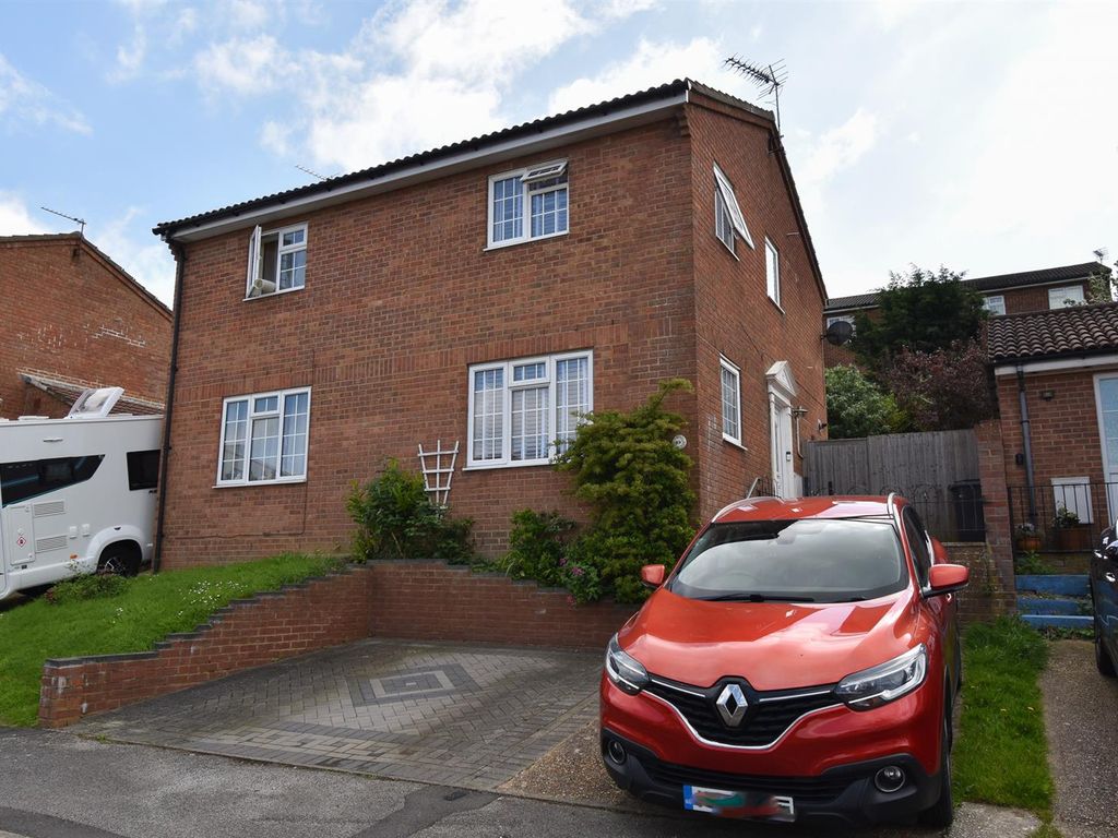 2 bed semidetached house for sale in Muirfield Rise, St. LeonardsOn