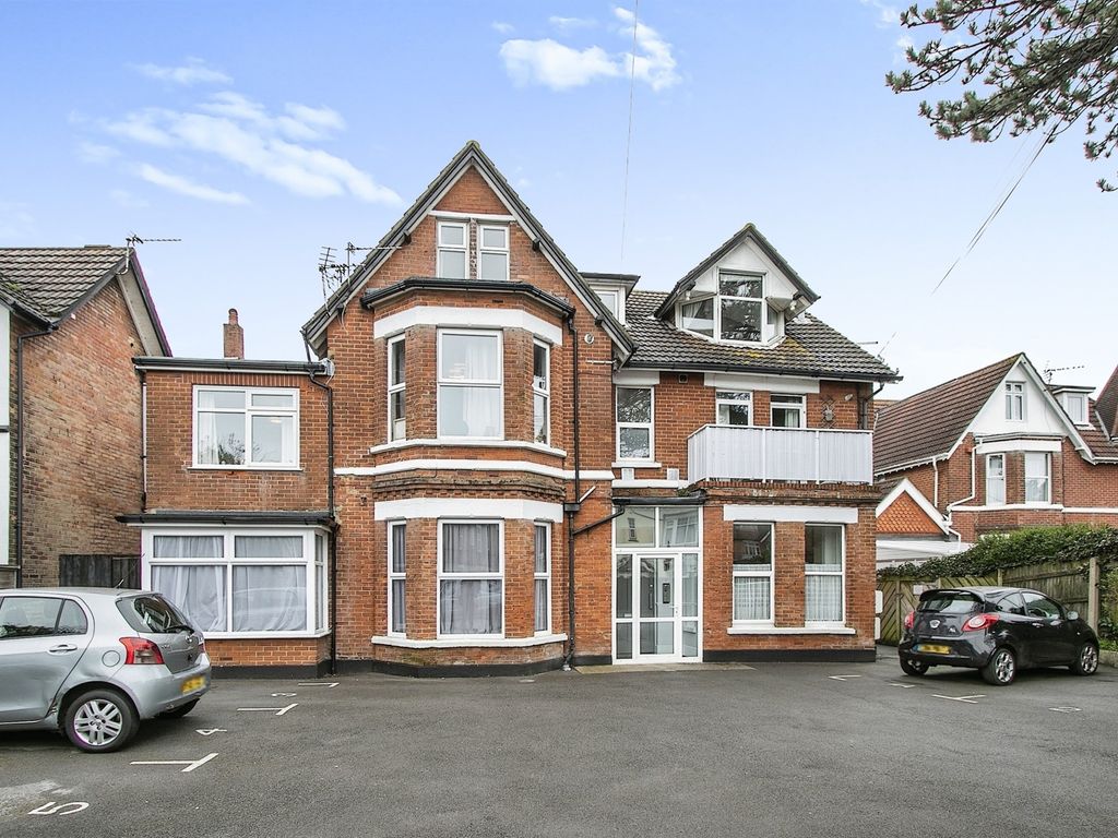 2 bed flat for sale in Cecil Road, Bournemouth BH5 Zoopla