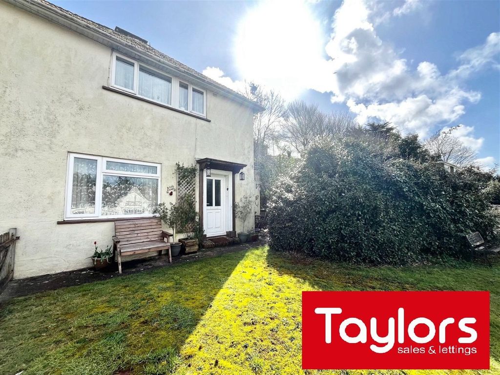 3 bed end terrace house for sale in Foxhole Road, Paignton TQ3, £