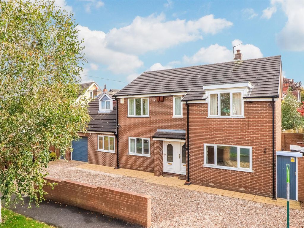 5 bed detached house for sale in South Drive, Sandal, Wakefield WF2, £