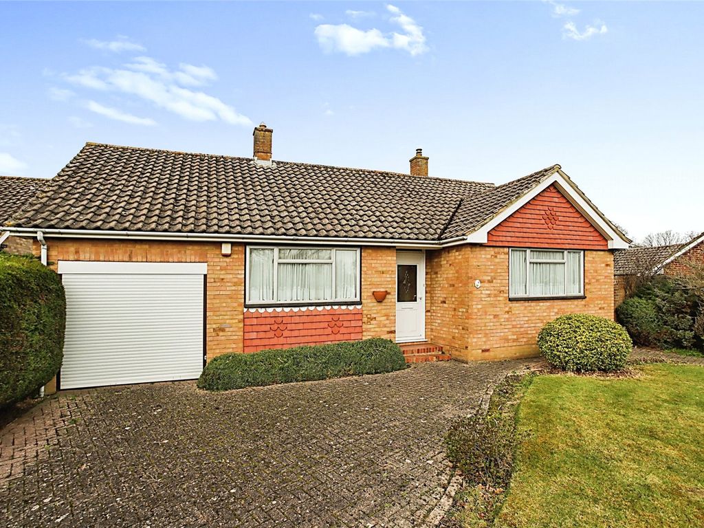 3 bed bungalow for sale in Wheatsheaf Way, Tonbridge, Kent TN10 Zoopla