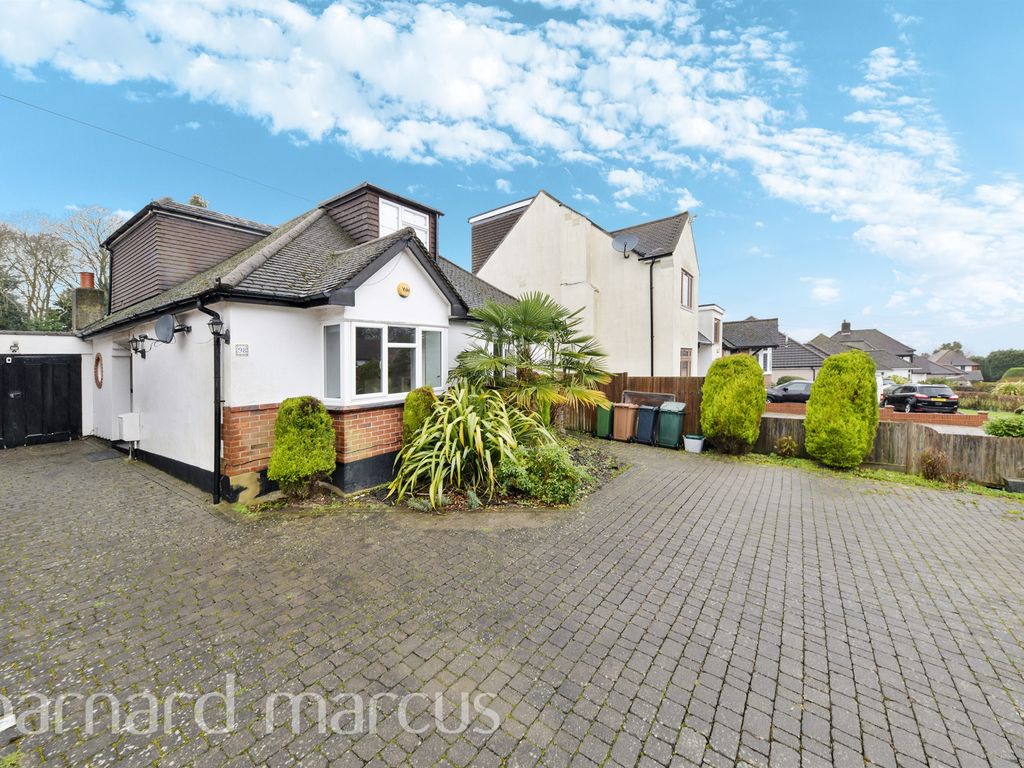 5 bed detached bungalow for sale in Hillside, Banstead SM7, £1,100,000 Zoopla
