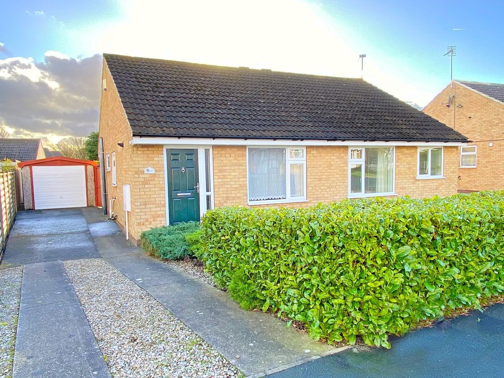 2 bed semidetached bungalow for sale in Littondale Avenue