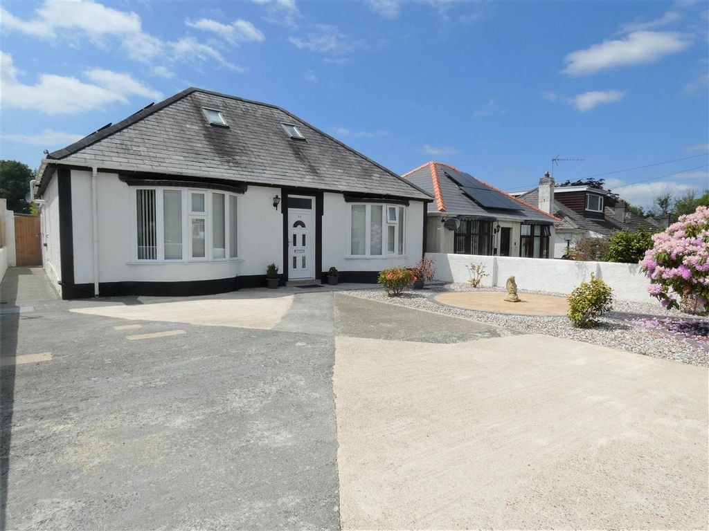 3 bed bungalow for sale in Pembroke Road, Haverfordwest SA61, £250,000