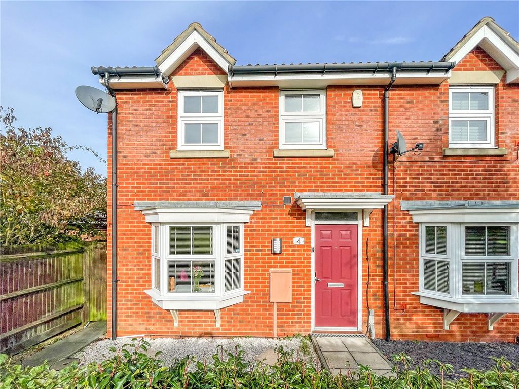 3 bed end terrace house for sale in Harris Mews, Gillingham, Kent ME7