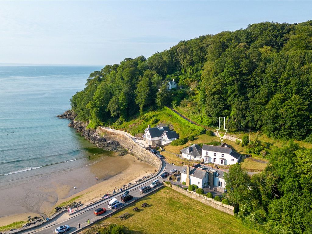 5 bed detached house for sale in Cliff Road, Devon TQ8, £