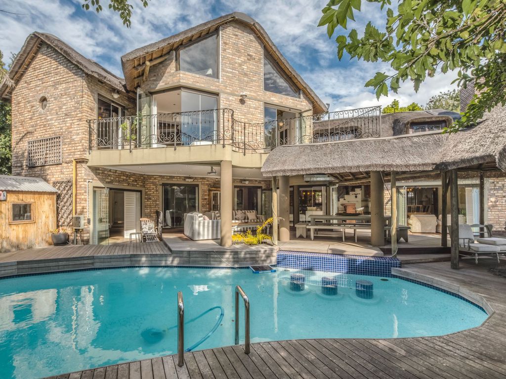 5 bed detached house for sale in 11 10th Avenue, Walmer, Port Elizabeth