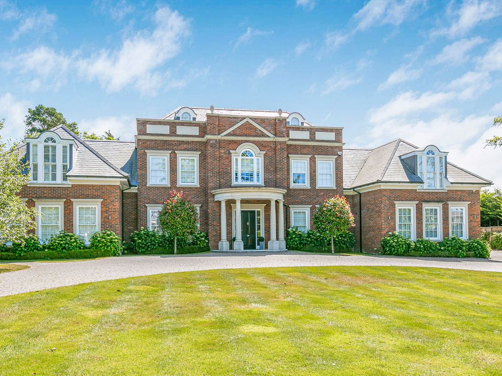 6 bed detached house for sale in Oxshott Rise, Cobham KT11, £6,450,000