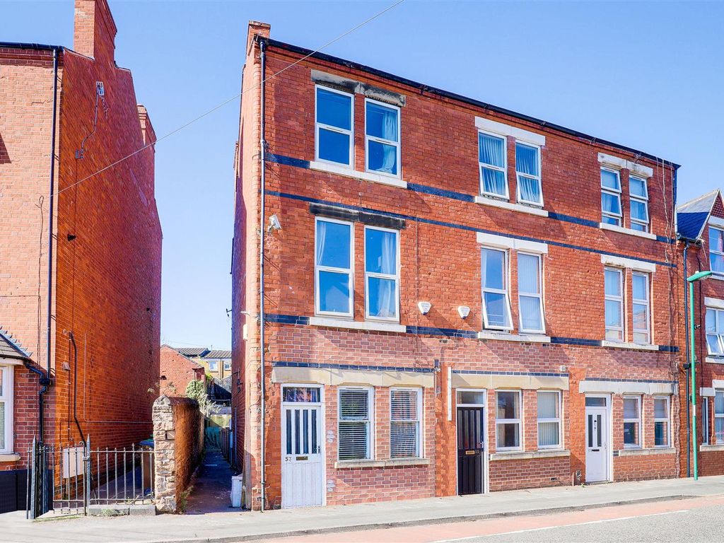 4 bed terraced house for sale in Commercial Road, Bulwell