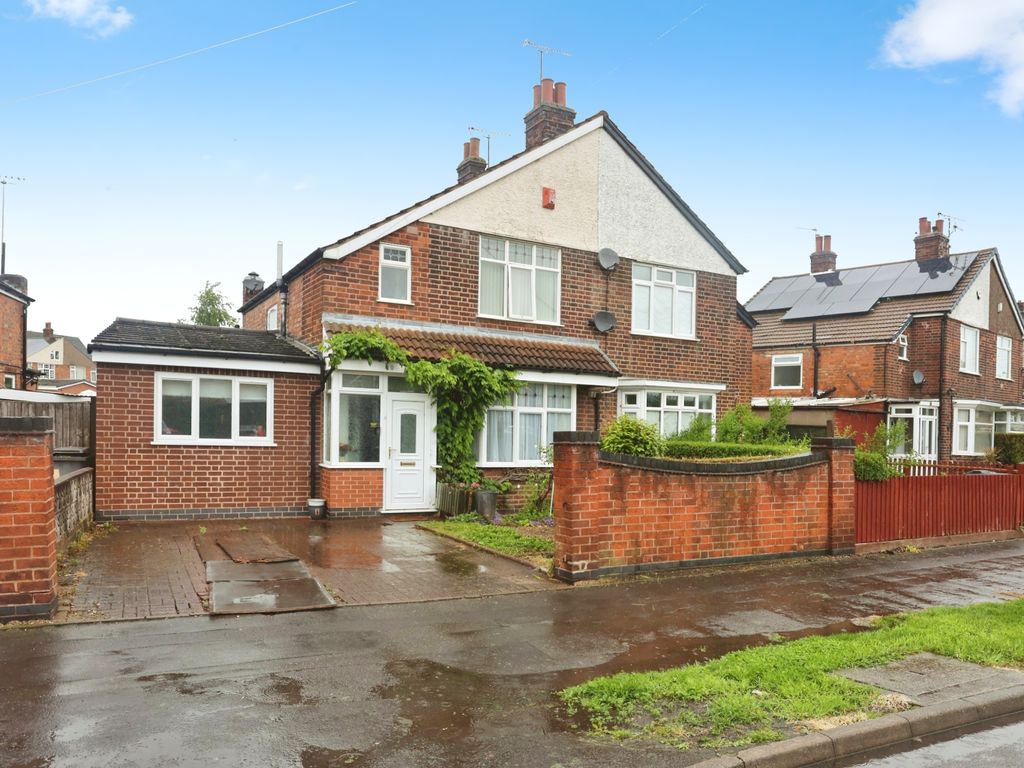 3 bed semidetached house for sale in Hill Rise, Leicester