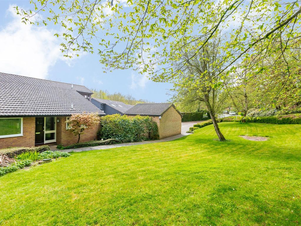 4 bed detached house for sale in Redhill Wood, New Ash Green, Longfield