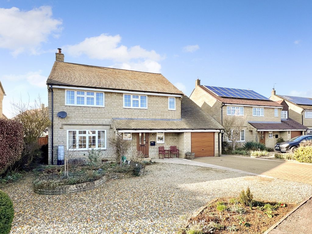 5 bed detached house for sale in Berens Road, Shrivenham SN6 Zoopla