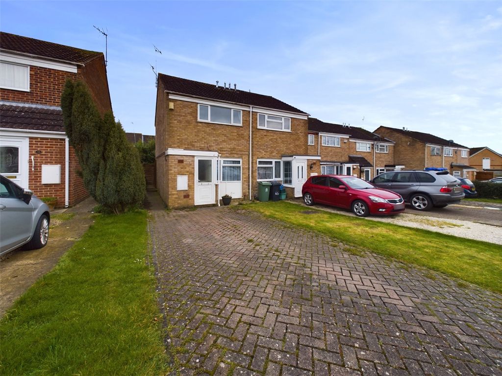 2 bed end terrace house to rent in Fieldcourt Gardens, Quedgeley