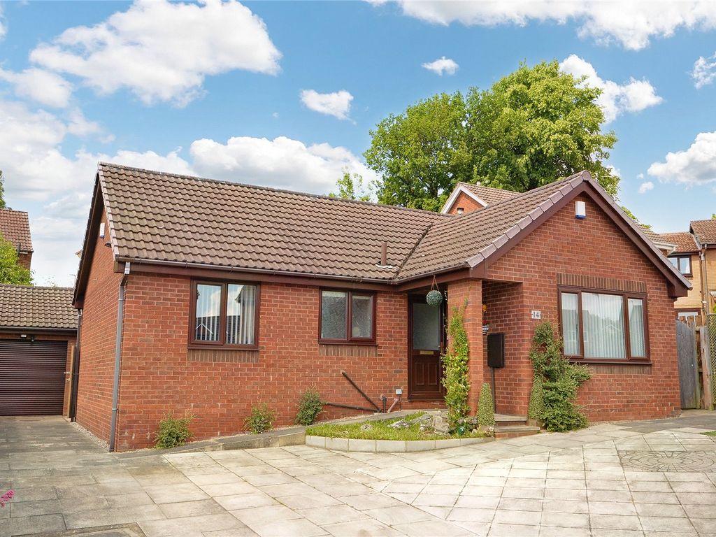 3 bed bungalow for sale in Haven View, Cookridge, Leeds LS16 Zoopla