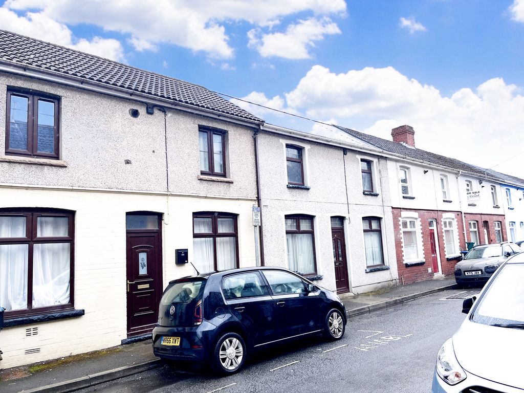 3 bed property to rent in Rectory Road, Crumlin, Newport NP11, £795 pcm