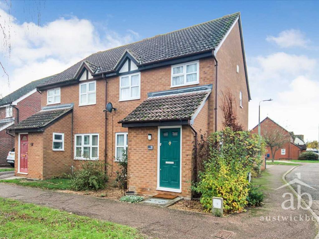 3 bed semidetached house for sale in Wolton Road, Kesgrave, Ipswich