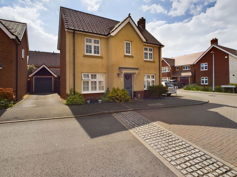 4 bed detached house for sale in Oxmoor Avenue, Hadley, Telford