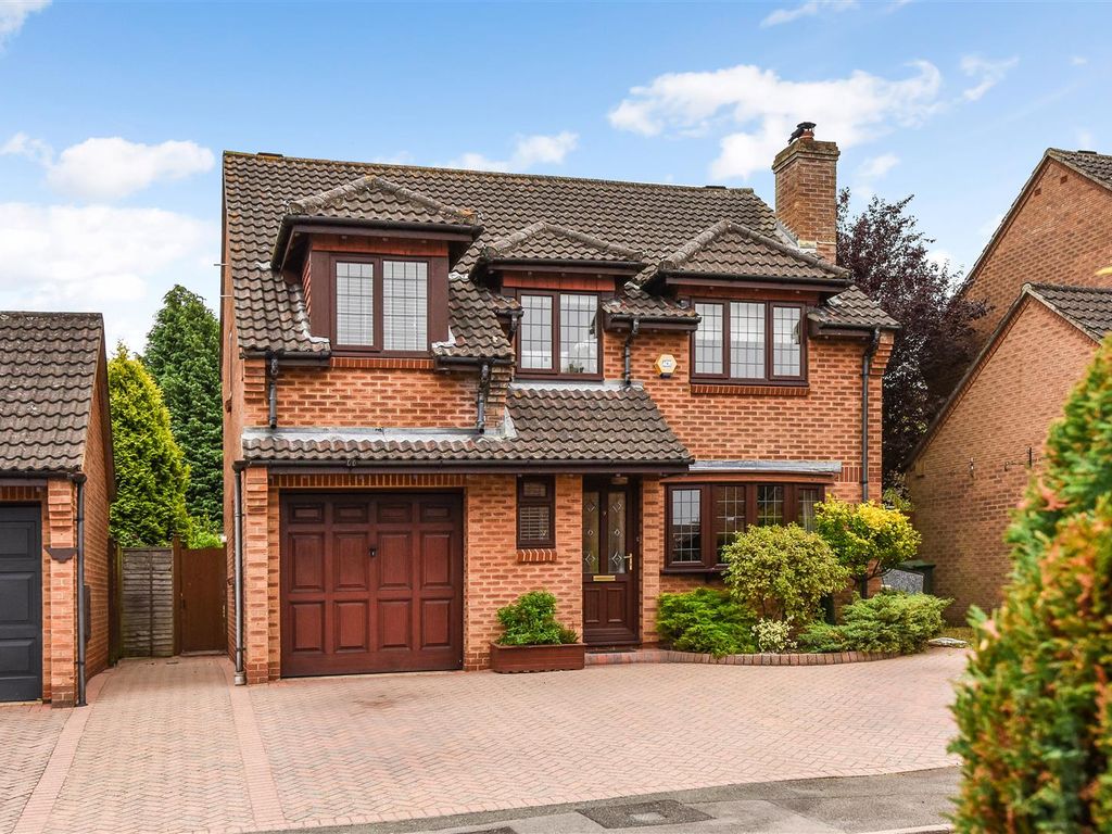 4 bed detached house for sale in The Vineyards, North Baddesley