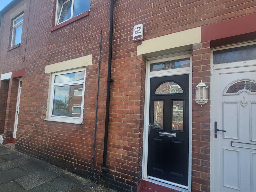 2 bed flat to rent in Taylor Street, South Shields NE33, £550 pcm Zoopla