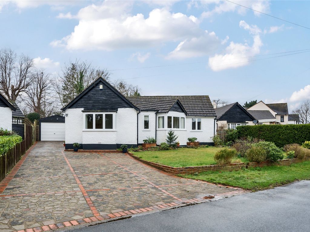 3 bed bungalow for sale in Highfield Road, Chislehurst BR7, £780,000