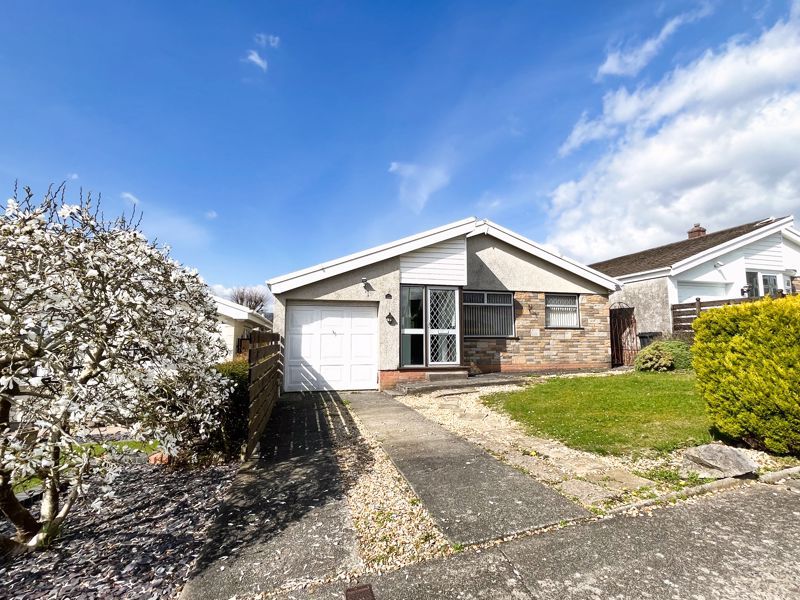 3 bed detached bungalow for sale in Daphne Road, Bryncoch SA10 Zoopla