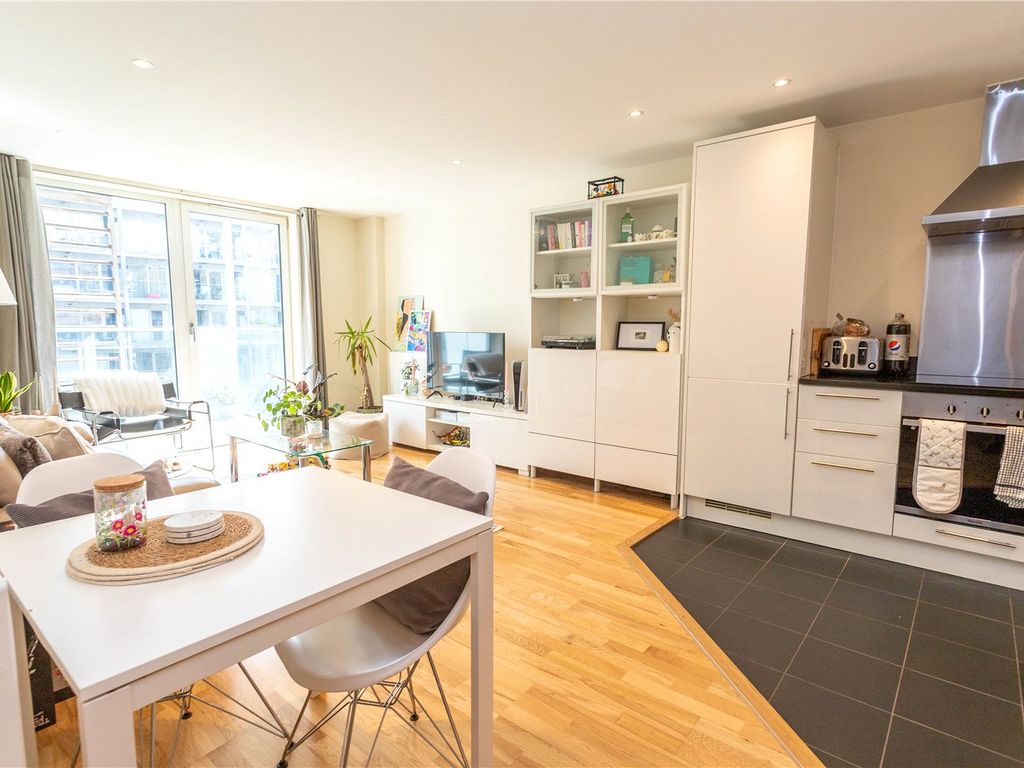 1 bed flat to rent in Hatfield House, 6 Merryweather Place, Greenwich, London SE10 Zoopla