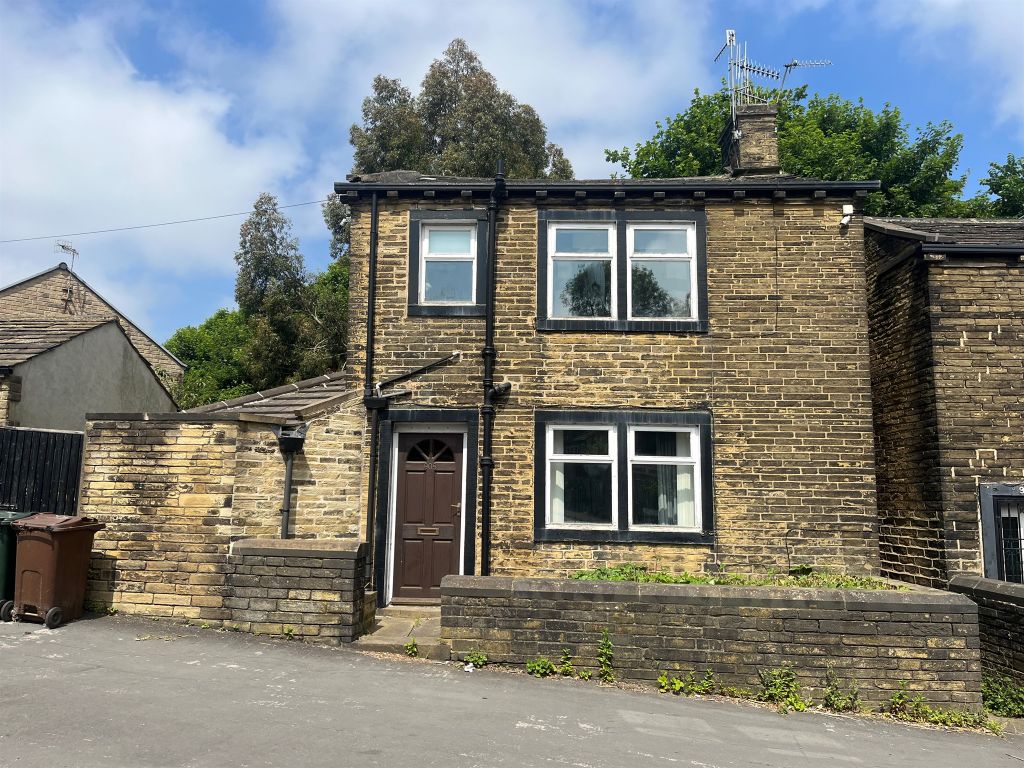 2 bed detached house for sale in Great Horton Road, Great Horton, Bradford BD7, £120,000 Zoopla