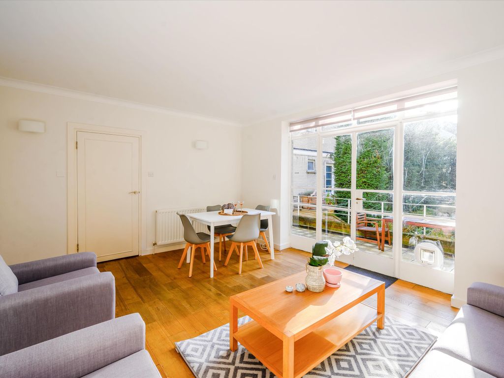 1 bed flat to rent in Harley Place, Marylebone, London W1G, £2,708 pcm