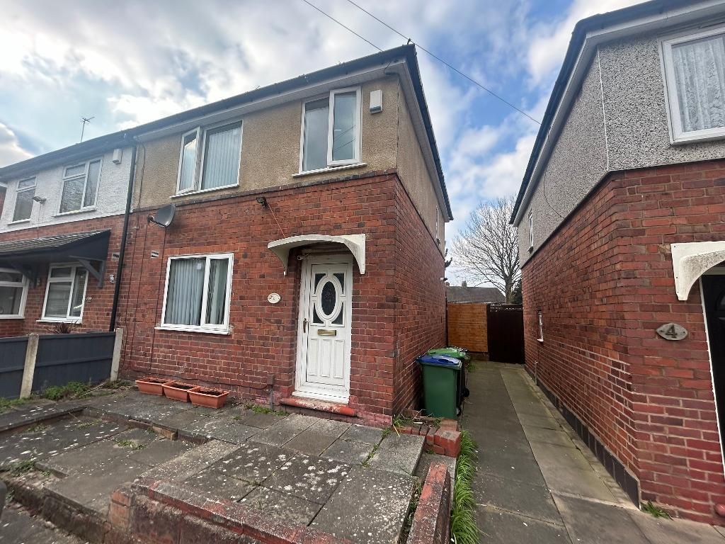 3 bed detached house to rent in Bush Road, Tipton, Birmingham DY4, £